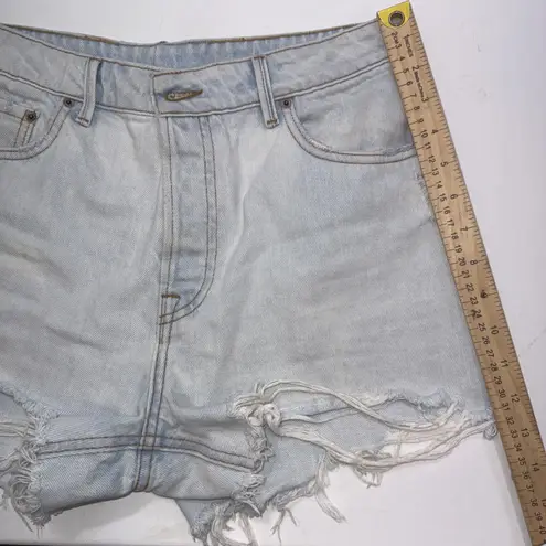 GRLFRND White Helena Shorts Size 26 Distressed Button Fly Super Short n’ Sweet