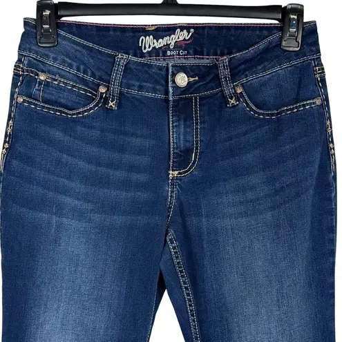 Wrangler  SZ 9/10 Bootcut Jeans Mid-Rise Stretch Zip-Fly Whiskered Dark Wash Blue