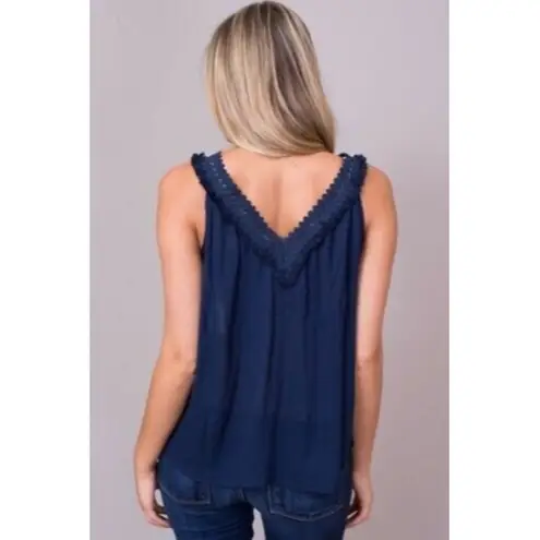 Heartloom REVOLVE Leah top Embroidered trim Blue Size XS
