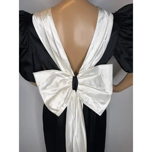 American Vintage 1980s Black Satin Evening Gown with Ivory Statement Bow unbranded small- medium