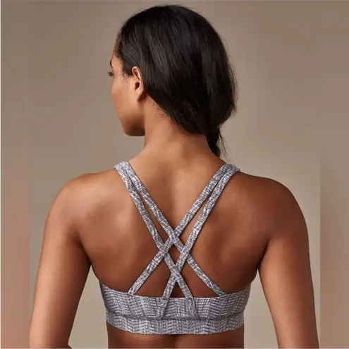 Lululemon Energy Sports Bra 4 Power Luxtreme Arrow Jacquard Silver Spoon Size 8 White Size L