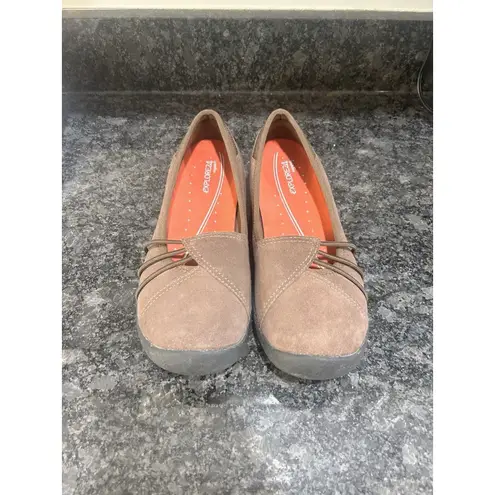 Easy Spirit Explore 24 Women’s Size 9 Brown Slip On Casual Shoe Loafer Comfort