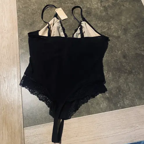 Popilush The Shapewear Bodysuit Deep-V Neck Lace Thong