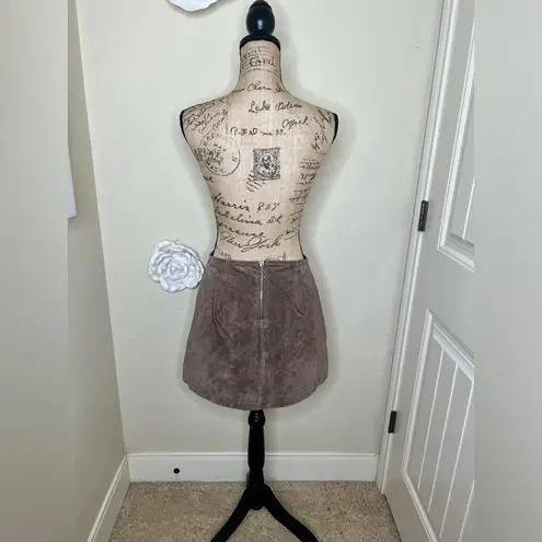 BLANK NYC NTM:  Taupe Suede A-Line Mini Skirt Size 27 – Genuine Suede, Back Zip