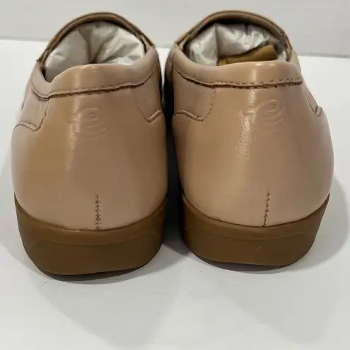 Easy Spirit Womens Devitt Loafers 6M