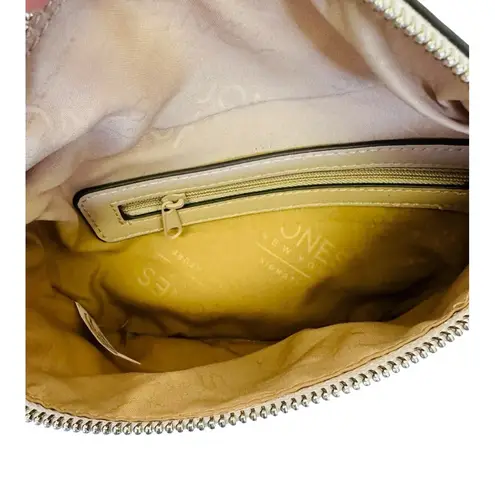 Jones New York Signature Fanny Bag Belt Off White Gray Front & Back Zipper