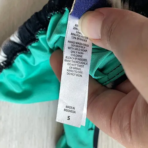 Vix Bikini Top mar striped halter womens Black White (small) swim beach Vacation - Image 4