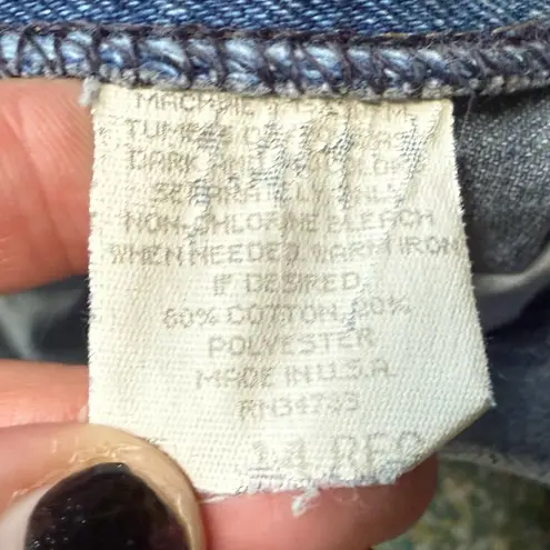 Vintage Ecolojeans by Lee long denim jean shorts, size 14 regular Blue