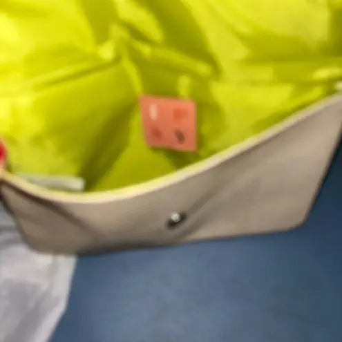 Chic Beige Crocodile