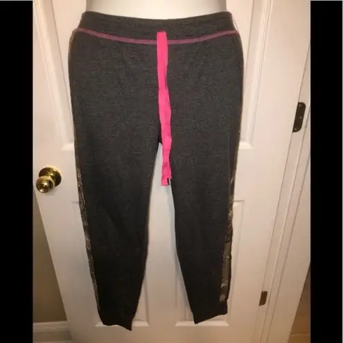 Realtree Sz L Heather Gray Pink Camo Stripe Pajama Pants NEW NWT