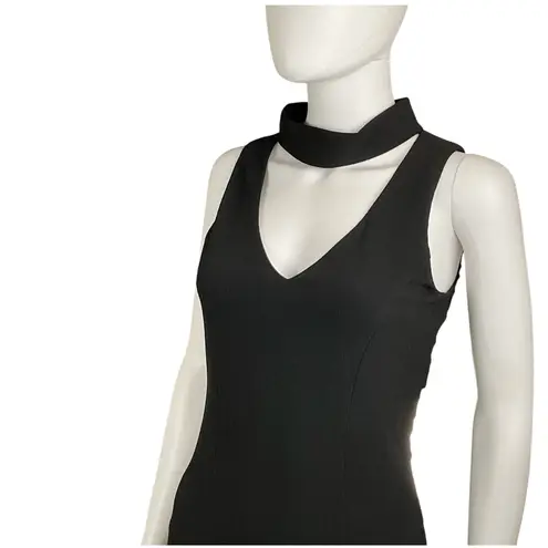 Belle Badgley Mischka Black Sleeveless Choker Neck V-Neck Party Cocktail Dress