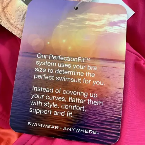 Coco Rave Women's One Piece Bra Sized Swimsuit NWT Size Medium