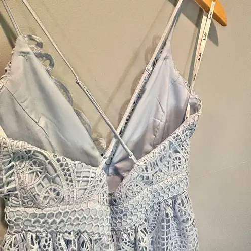 Bardot Light Blue Sleeveless Versailles Crocheted Lace Midi Dress - size 6