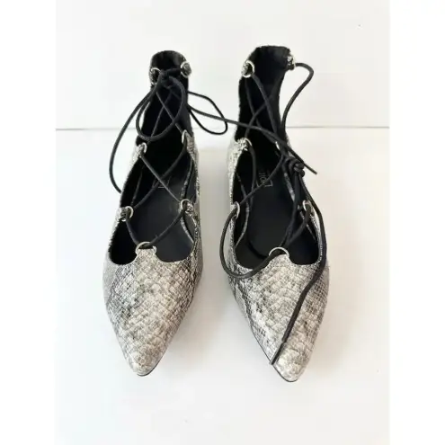 Topshop  Size‎ 6.5 Gray Snakeskin Lace Up Flats Pointy Toe