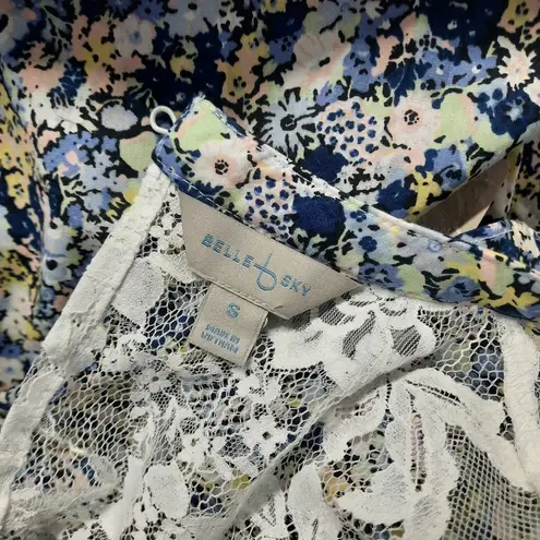Belle Sky Belle & Sky Top Women's Size Small Blue Floral Boho Ruffled Lace Casual Blouse