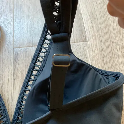 Sea Level Australia Lola Shimmer E Cup Cross Front Singlet Top Size 8 NWT