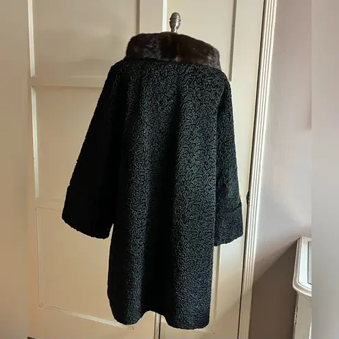 Vtg. Mink Astrakin by Lepshire made in France. Black