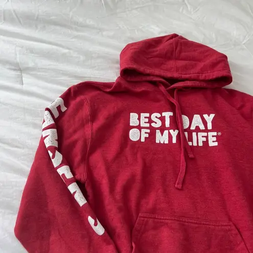 The Great Red hoodie  Size small Condition:   Color: red and white  Details : - Pullo