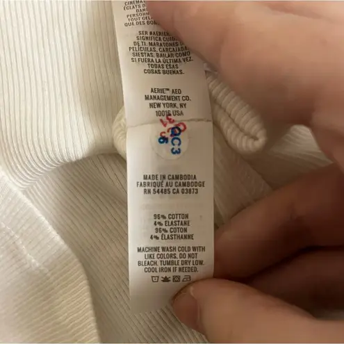 Aerie  Green & White Ribbed Baseball Tee