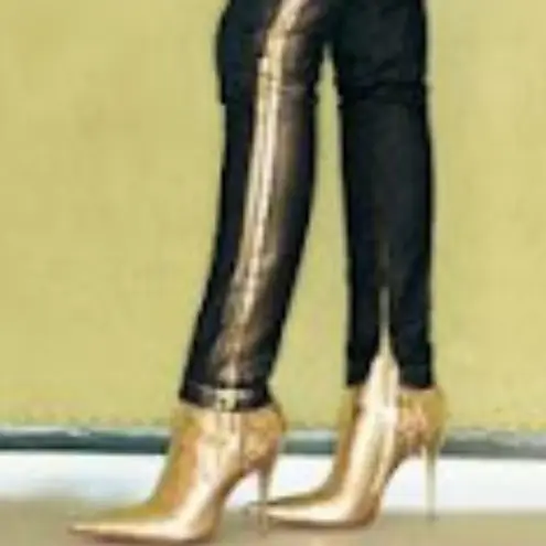 DENNY ROSE METALLIC GOLD BOOTIES WITH LOGO CHARM Size 6