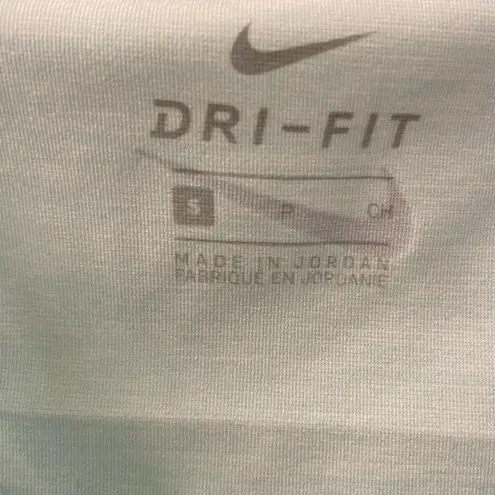 Nike  light Green Dri-Fit Athletic Top size small