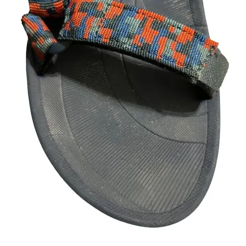 Teva Blue & Red Hurricane Sandals Women’s Size 9 (?)