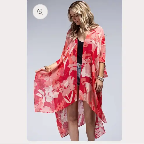 Lightweight Floral Monochrome Kimono. NEW Red Size undefined