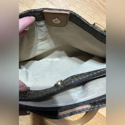 🏷️🏷️Super clean Med size handbag/purse neutral lots of pockets/sections Brown