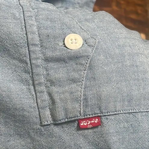 Levi's Levi’s top standard woman’s blue western button down collared shirt Sz Medium