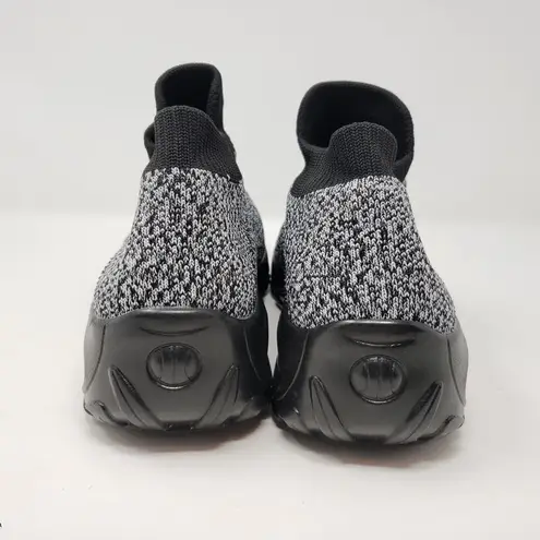 NWOT STQ Gray & Black Mesh Knit Top Slip