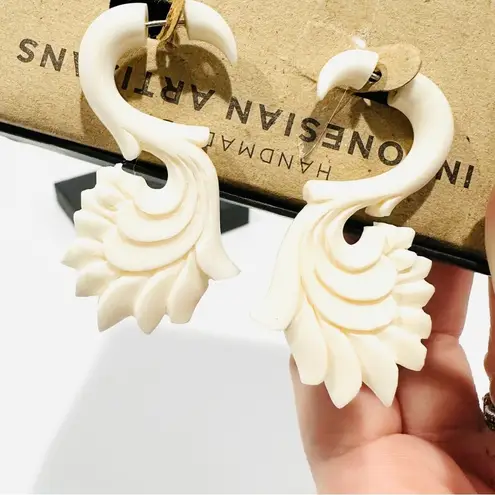 Handmade Indonesian Artisans Feather Hand Carved Bone Faux Plug Earrings White