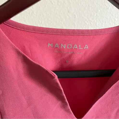 Mandala 5 Pocket Notch Neck Top