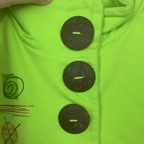 Neon Buddha womens medium lime green short sleeve button front chunky shirt