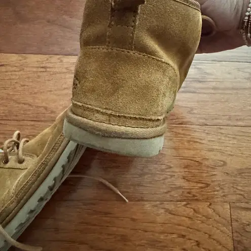 UGG Neumel Boots in Color Chestnut