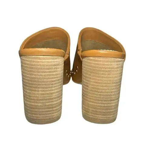 Diba True NWOT Women’s Twin Crest Leather Heeled Mules Tan Size 8