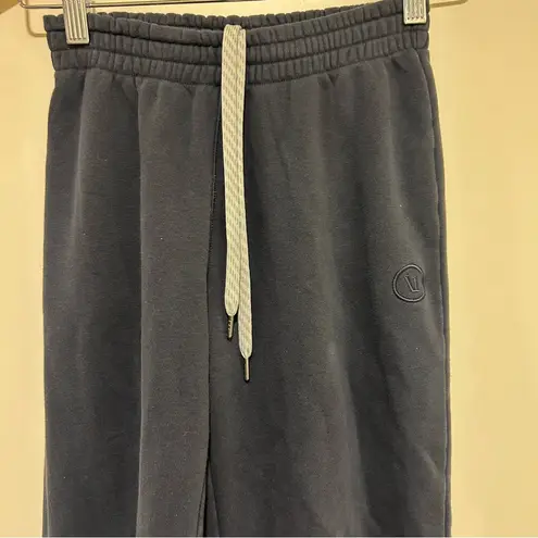 Vuori Sedona Wide Leg Split Sweatpants in Gray Blue - Size XXS