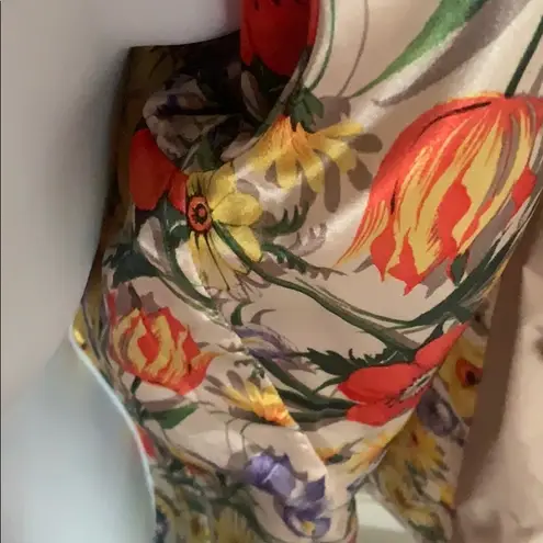 Dennis Basso rain jacket in kakhi with flowers xs