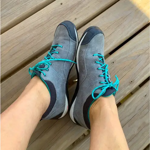 Womenโs practical L.L. Bean shoes ๐๐ Gray Size 9.5
