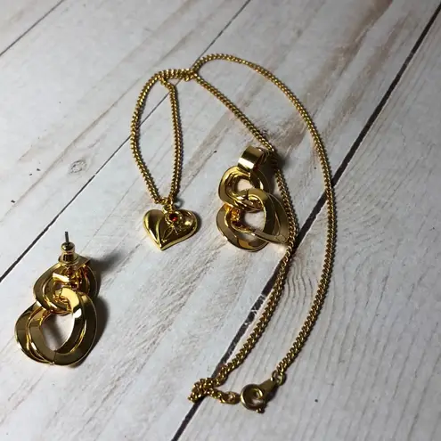Avon Heart necklace and chain link pierced earrings set red ruby garnet gem VTG Gold
