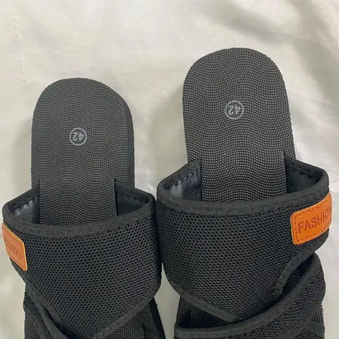 Black Mesh Fabric Strap Sport Athletic Sandals / Flip Flops EU 42 US 11.5