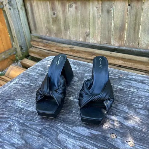 Circus by Sam Edelman Circus NY by Sam Edelman chunk platforms size 8 black Marianna