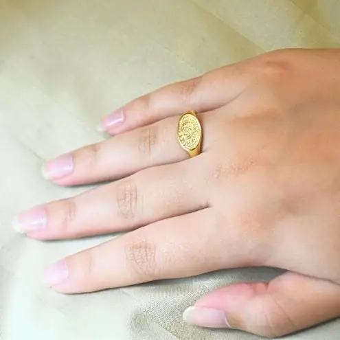 Sun and Moon Signet Ring Gold