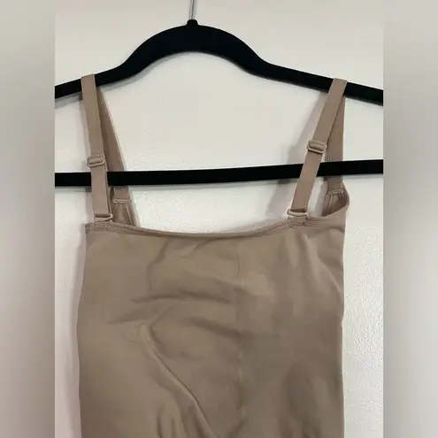 SKIMS Sculpting Bodysuit in Beige - Size Large