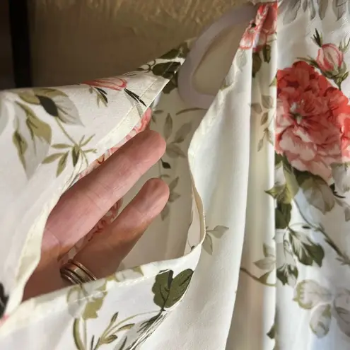 Pink Flutter Sleeve Blouse with Ruffled Style and Short Sleeves Size XL