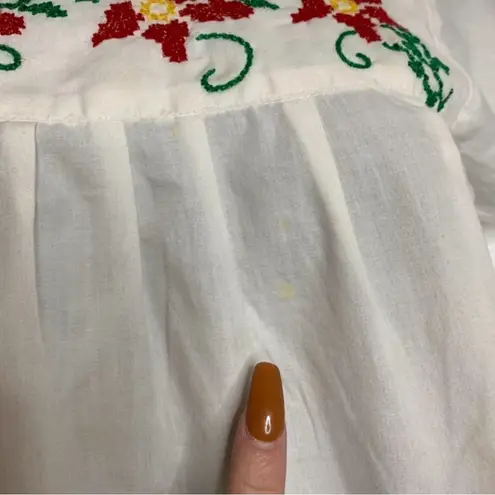 Handmade Mexican Pueblo embroidered poinsettia top / XS / Good condition*