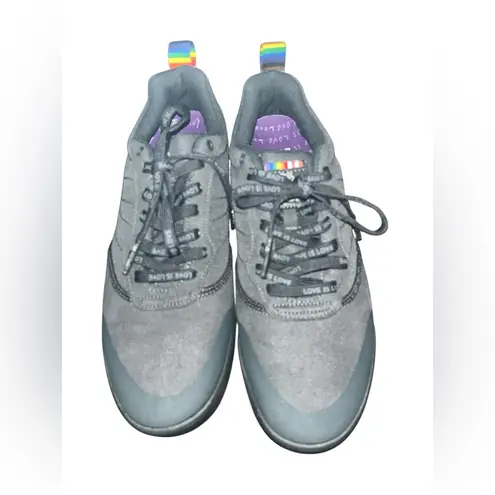 Evolv Rebel Pride x Rise Size 10