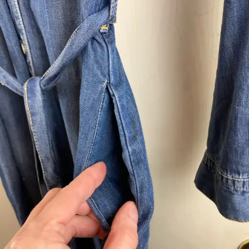 Velvet Heart ๐ Medium Chambray Button Down Belted Denim Dress A189