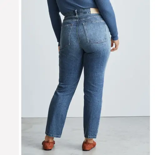 Everlane  The Curvy 90's Cheeky Organic Cotton Straight Jean