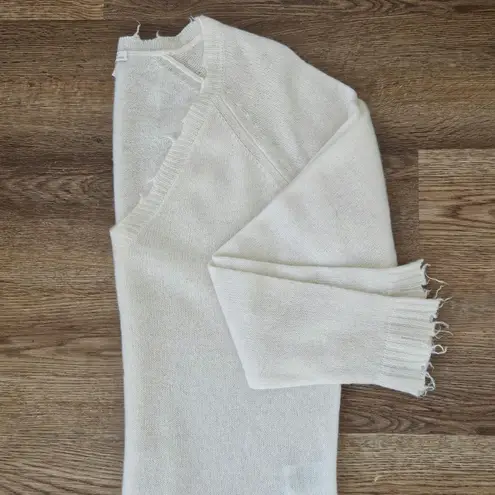 Minnie Rose Cashmere Frayed Edge V Neck Sweater Size Small Cream