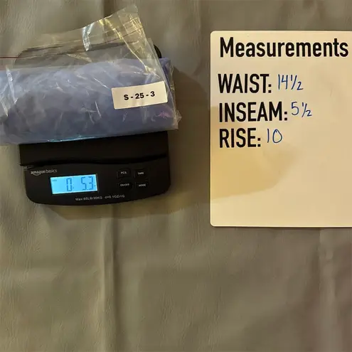 L.L. Bean Women's Blue Shorts M Adjustable Belt Size M